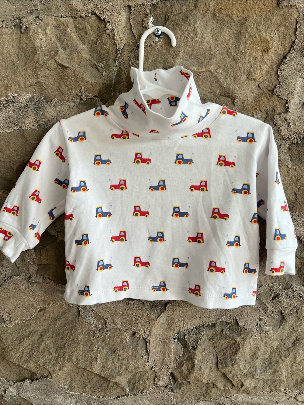 Size 12 months Little English White Turtleneck with Red & Blue Truck Print